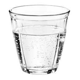 9. Woda mineralna gazowana 0,5 l